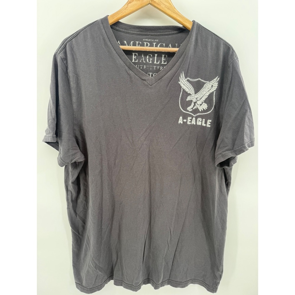 American Eagle Outfitters Y2K Mens XL Gray V-Neck Graphic Eagle T-Shirt Athletic
